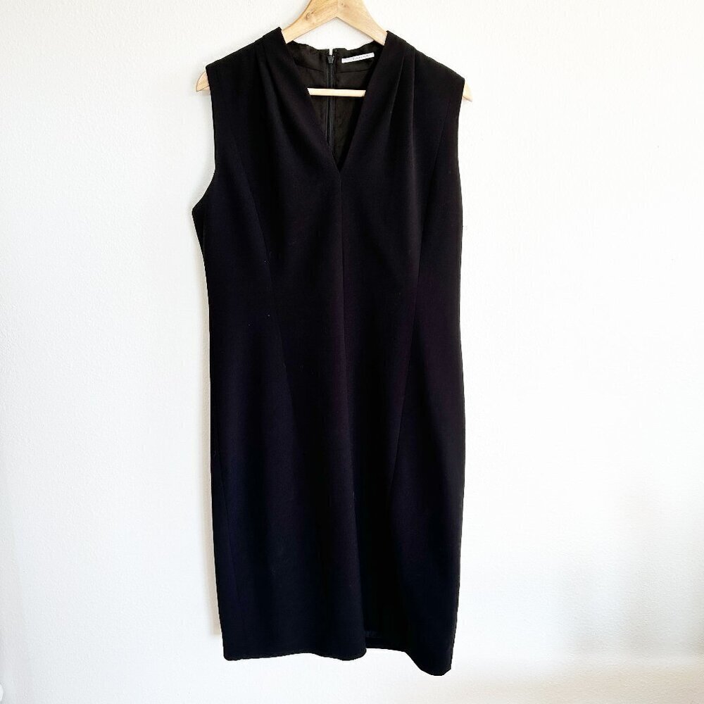 T Tahari Dress Sleeveless Sheath Lined V-Neck Career Office Classic